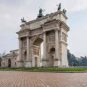 Luxury Near Arco Della Pace Guerrazzi 9 , Milano Italia
